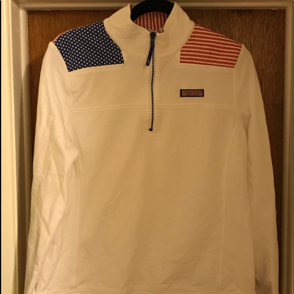 Vineyard Vines sweatshirt